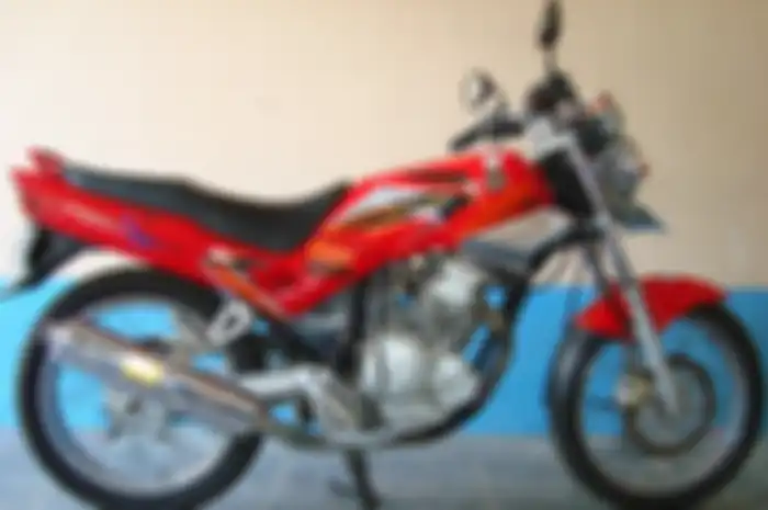 Yamaha Scorpio generasi pertama