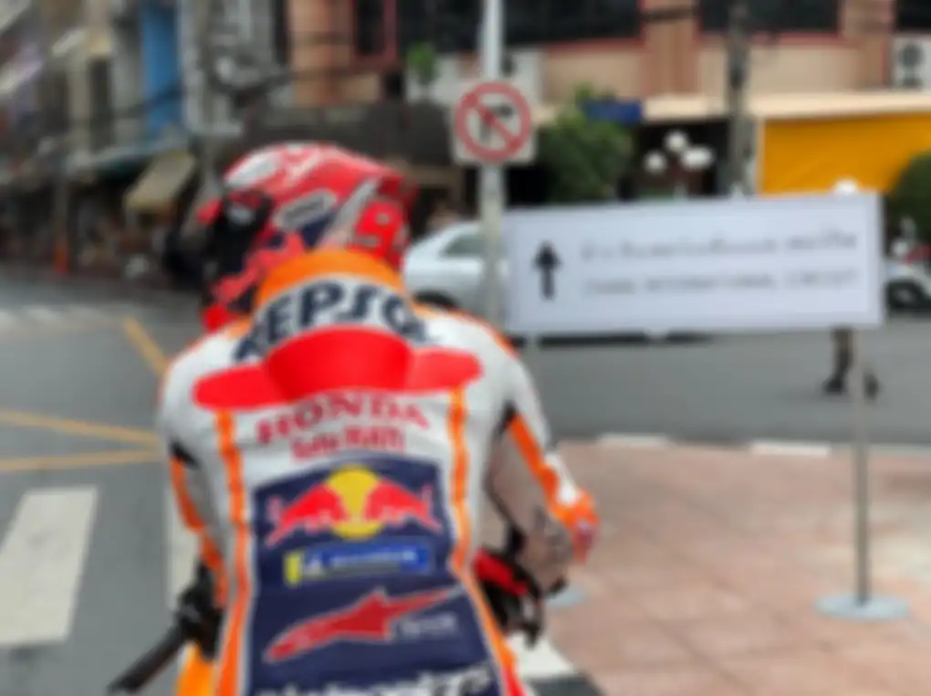 Aksi Marc Marquez di jalanan kota Buriram