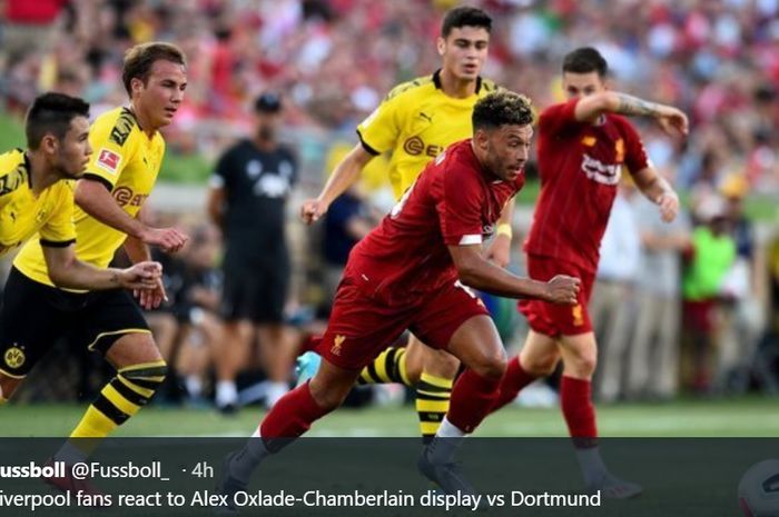 Aksi Alex-Oxlaide Chamberlain ketika Liverpool berhadapan Borussia Dortmund dengan laga berkesudahan kekalahan 2-3 Liverpool.