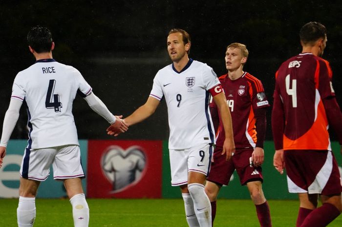 Dua gol Harry Kane dalam kemenangan 5-0 atas Latvia membawa Timnas Inggris menjadi wakil Eropa pertama yang memastikan diri lolos ke Piala Dunia 2026, Selasa (14/10/2025).