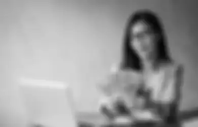 Ustaz Adi Hidayat Menjelaskan Supaya Dibaca Saat Mau Tidur, Simak Amalan Doa Agar Terlepas dari Lilitan Utang