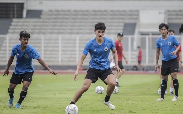 Pemain Bek timnas U-19 Indonesia, Elkan Baggott saat menjalani pemusatan latihan (TC) di Jakarta.