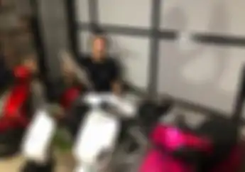 Profil RAW, Mantan Artis FTV Yang Banting Setang Jadi mekanik Balap