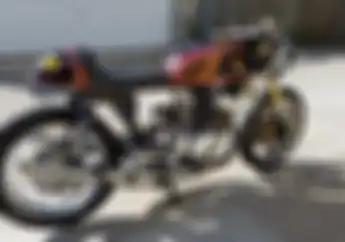 Hedon.. Mesin Legendaris Dikawinkan dengan Gaya Cafe Racer Keren
