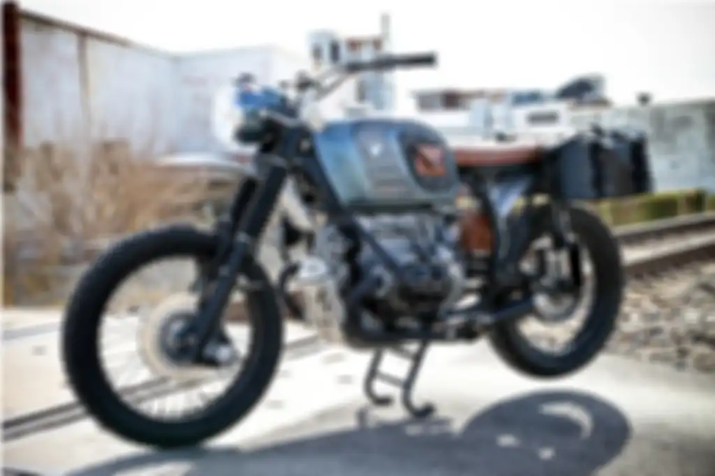 BMW R75/6 1975 custom scrambler dari Eli Carver dan Tyson Carver