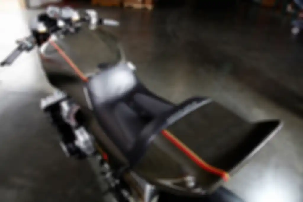 Honda CBX1000 custom cafe racer besutan Nick O’Kane