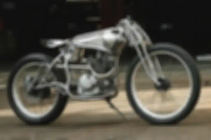 Suzuki GN125 custom boardtracker besutan Moto Rock
