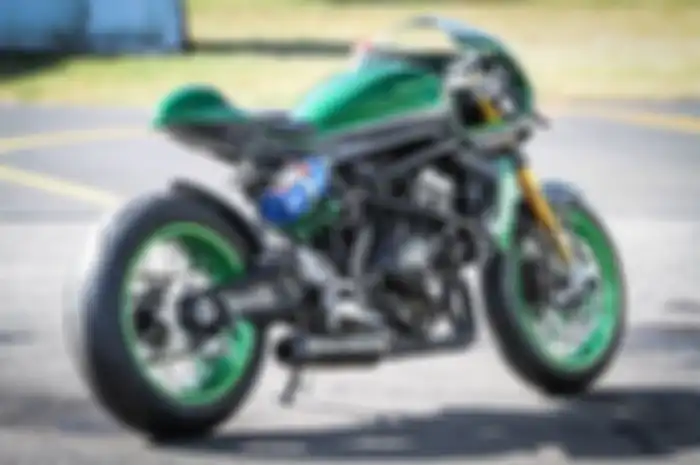 Kawasaki Vulcan S custom cafe racer garapan Holy &amp; Warm-Up Motorcycles