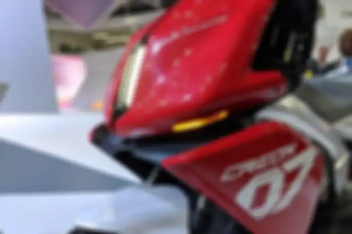 Tampilan panel depan concept bike TVS Creon pada ajang Auto Expo 2018