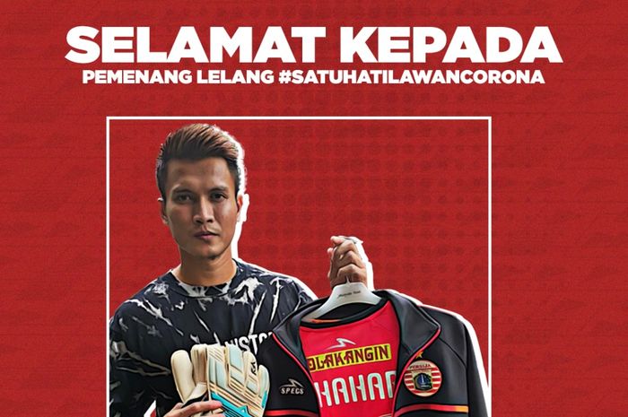 Tiga barang milik kiper Persija Jakarta, Shahar Ginanjar, terjual dengan harga Rp 8,5 juta lewat program 'Lelang Satu Hati Lawan Corona'.