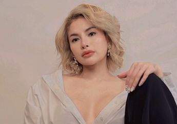 Gaya Janda Konglomerat Sekelas Nikita Mirzani Pakai Sepaket Fashion Item Branded Total Harga Miliaran Rupiah Sekali Jalan