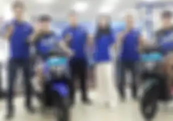 Mirip Motor Valentino Rossi,  Slogan Yamaha Indonesia Semakin Di Depan Nongol Muncul di Motor MXGP