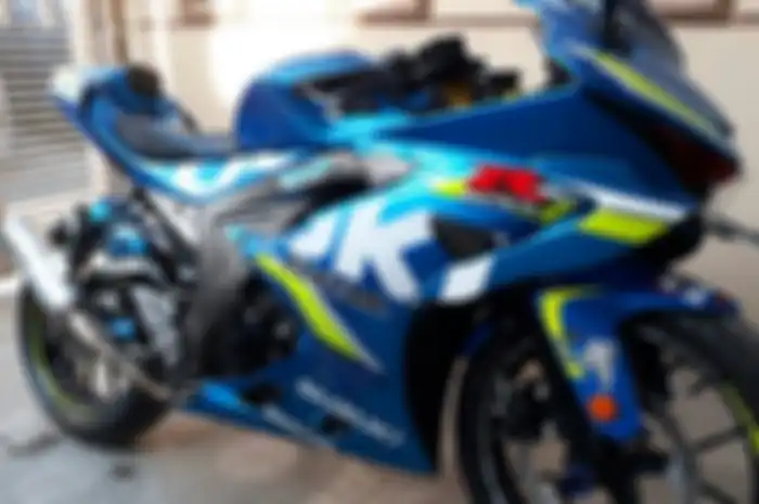 GSX-R150 pasang winglet