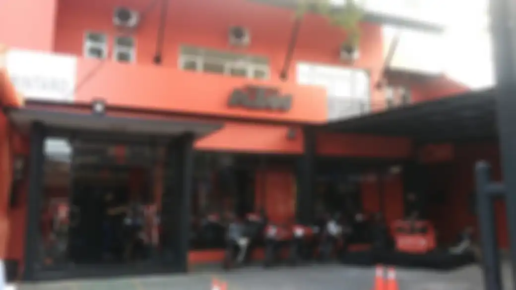 Penampakan dealer baru KTM