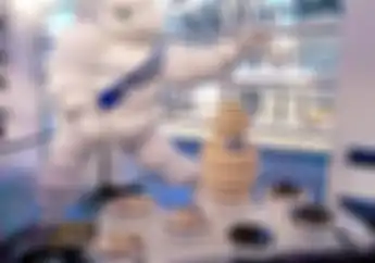 Sebelum Wujudnya Imut-imut, Maskot Michelin Jaman Dulu Horor Banget Penampakannya
