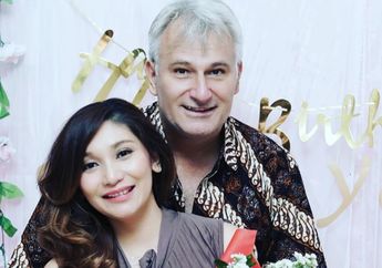 'Padahal Dia Tuh Parah,' Sang Suami Minum Paracetamol Karena Mendiagnosis Penyakit Sendiri, Baby Margaretha Menyesal Tak Paksa Ke Dokter