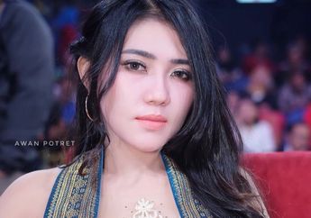 Via Vallen Tampil Seksi Elegan Dengan Busana Bergaya Transparan di Ajang Internasional Asian Television Awards