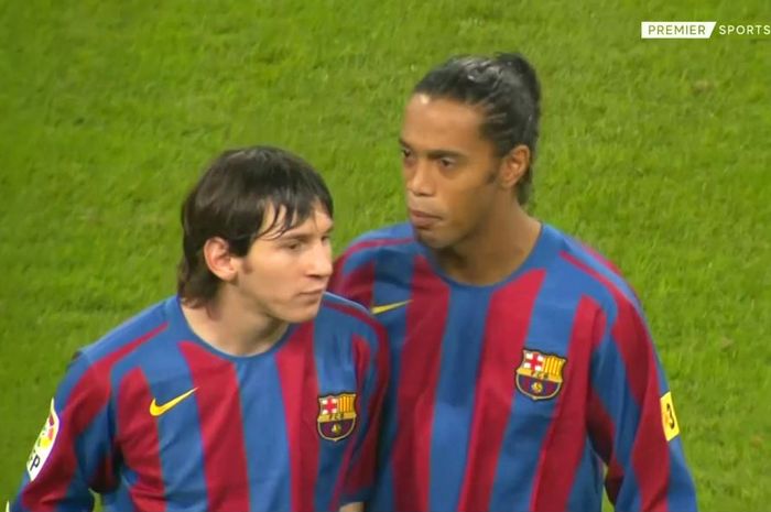 Lionel Messi dan Ronaldinho dalam momen el clasico Real Madrid vs Barcelona, 19 November 2005.