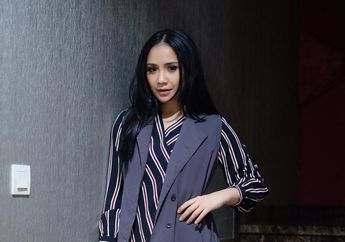 High Heels Merah Nagita Slavina Saat Didandani Pakai Hijab Curi Perhatian, Ternyata Harganya Setara Motor Second