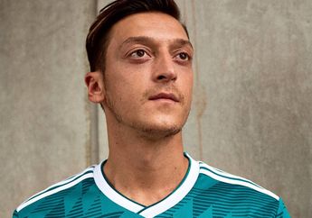 Mesut Ozil Turut Bersedih dan Mengirim Doa untuk Korban Gempa Lombok