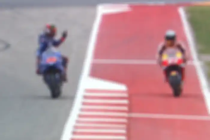 Maverick Vinales dan Marc Marquez