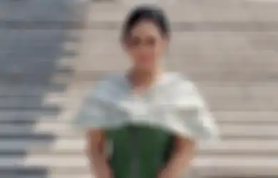 Tenteng Tas Branded Seharga Rp 200 Juta, Krisdayanti Justru Banjir Kritikan Netizen Singgung Soal Kado untuk Aurel Hermansyah!