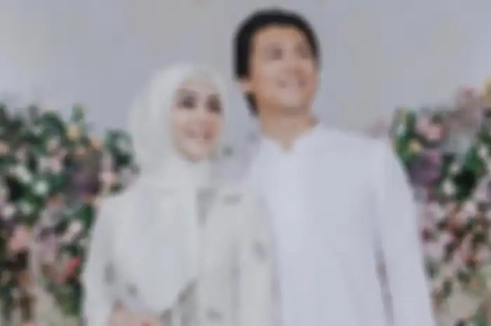 Syahrini dan Reino Barack
