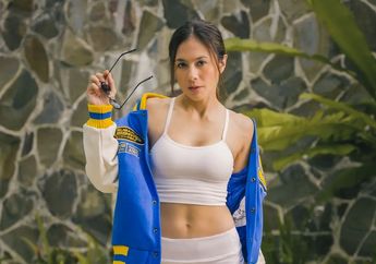 Disebut Mertua Idaman, Penampilan Seksi Wulan Guritno Pakai Baju Renang Curi Perhatian Netizen