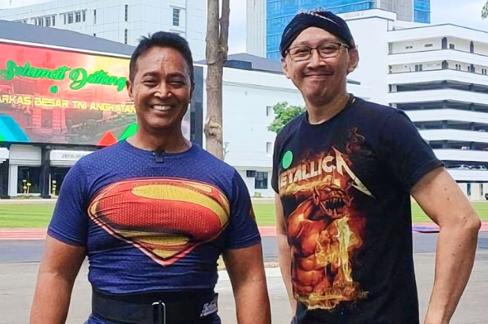 Foto Jenderal Andika Perkasa yang baru dilantik sebagai Panglima TNI dipuji setinggi langit oleh Abu Janda di akun media sosial miliknya.