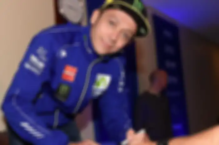Valentino Rossi nama pemberian ayahnya, Graziano Rossi, berasal dari nama teman dekatnya semasa muda