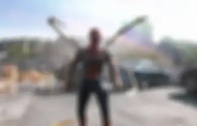 Muncul Foto Tobey Maguire dan Andrew Garfield di Set Syuting, Beneran untuk No Way Home Nggak Sih?
