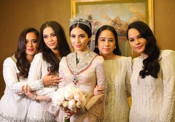 Kecantikannya Bak Permata di Negeri Jiran, Inilah 3 Putri Raja Malaysia yang Lahir dari Seorang Aktris 80'an yang Rela Jadi Istri Kedua
