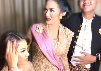 Krisdayanti Bahagia dan Bersyukur, Aurel Hermansyah dan Azriel Datang ke Pernikahan Sang Adik