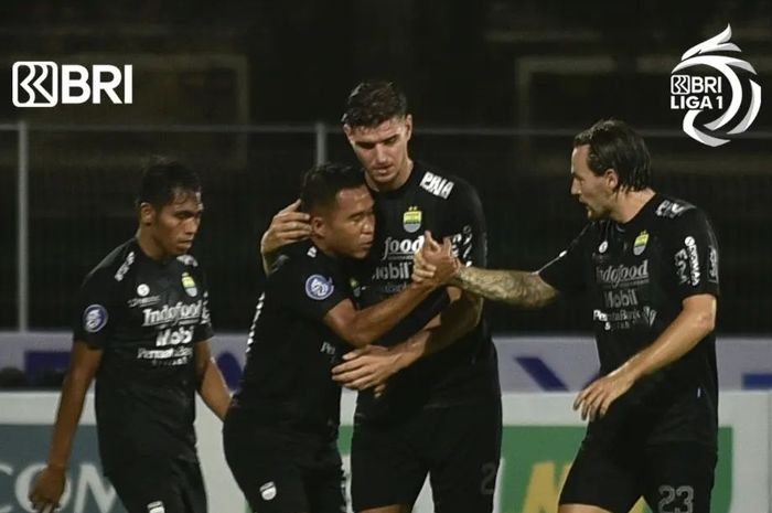 Persib Bandung berhasil menang melawan Persiraja Banda Aceh