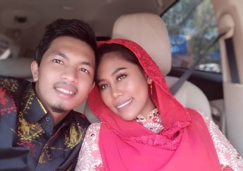 Gelar Pengajian Jelang Pernikahan, Evi Masamba Tampil Beda dengan Kaftan dan Busana Adat yang Megah