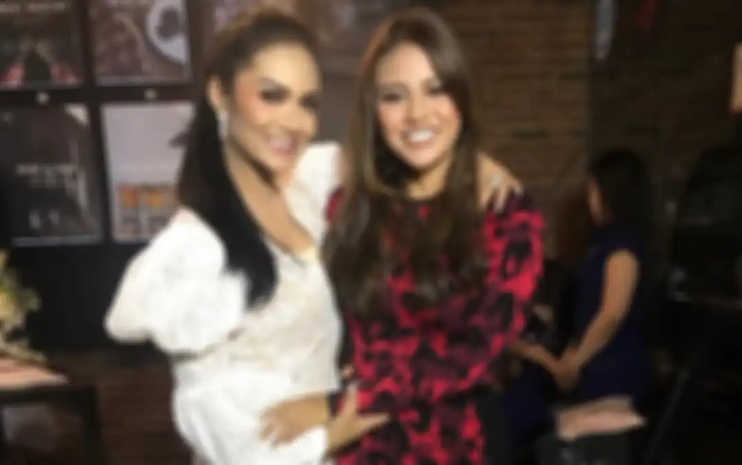 Cantik dan Seksinya Aurel Hermansyah Saat Buat Krisdayanti Menangis Terharu Ketika Dapat Kejutan Ulang Tahun