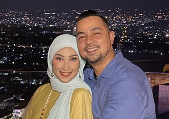 14 Tahun Arungi Rumah Tangga Bahagia Bareng Annisa Trihapsari, Sultan Djorghi Anggap Anak Adjie Pangestu Seperti Darah Daging Sendiri hingga Peluk Mesra Istri dan Putra Sambungnya yang Kini Tumbuh Jadi Pria Tampan