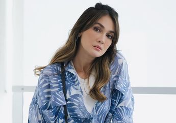 Definisi Cantik Tak Lekang Oleh Waktu, Penampilan Luna Maya di Ajang Indonesia&rsquo;s Next Top Model Banjir Pujian Netizen!