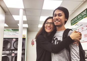 Rayakan Ulang Tahun Pernikahan, Sarah Deorita Akui Dulu Hanya Berbekal Rasa untuk Menikahi Eross Candra