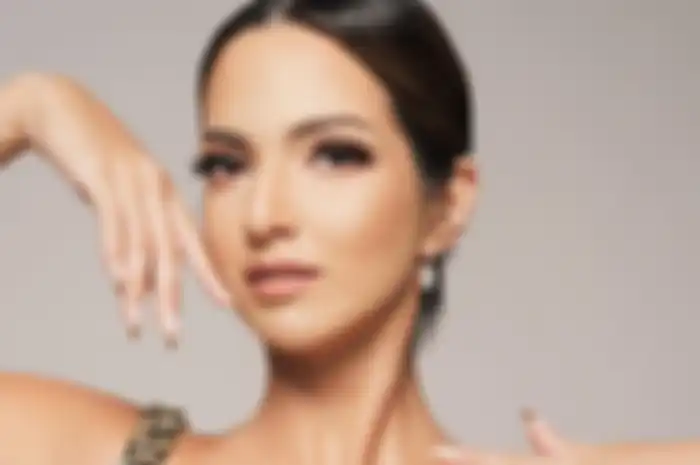  Nia Ramadhani.