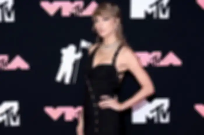 Taylor Swift di red carpet MTV VMAs 2023