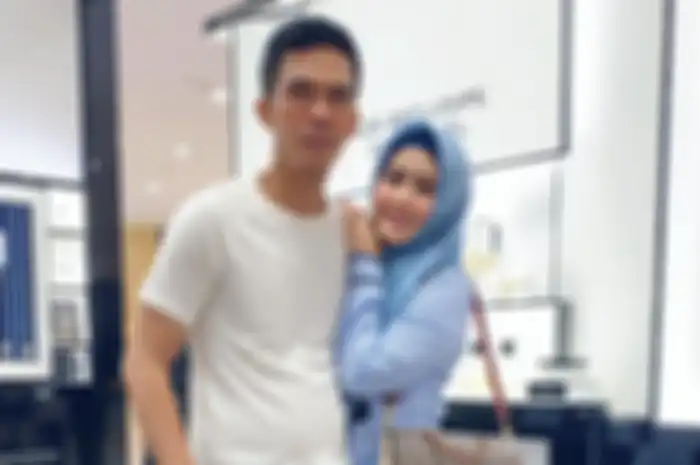 Meggy Wulandari dan suami baru