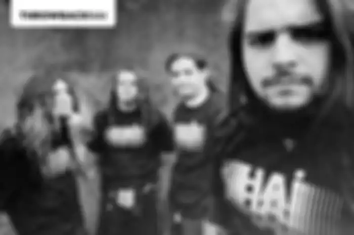Sepultura dengan kaos HAI, 1992 silam.
