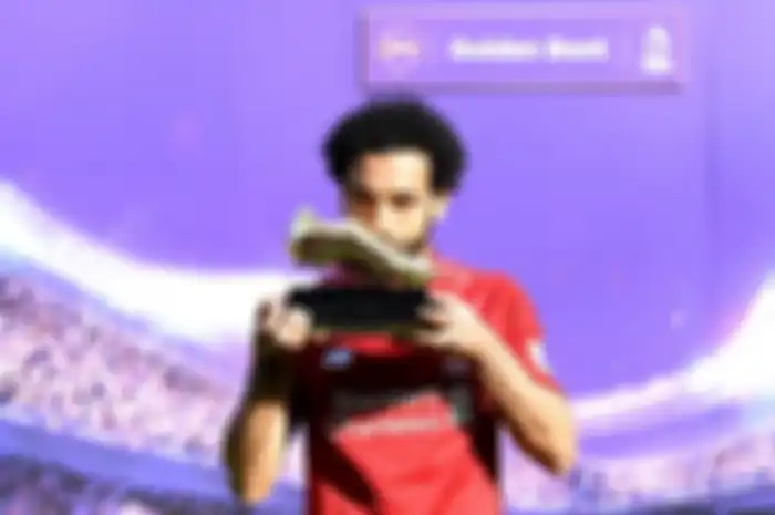 Mohamed Salah dengan penghargaan Golden Boot