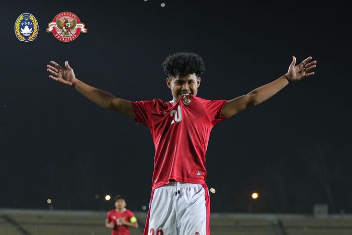 Selebrasi Bagus Kahfi saat timnas U-23 Indonesia menang Cuplikan Gol Timnas U-23 Indonesia Vs Tajikistan - Hanis Saghara Luncurkan Tendangan Roket, Bagus Kahfi Predator Kotak Penalti