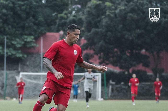 Alberto Goncalves saat tampil bersama Persis Solo