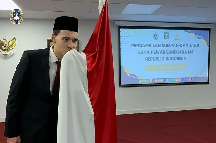 Dion Markx menjadi Warga Negara Indonesia usai sumpah di London.