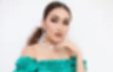 Foto Jadul Ayu Ting Ting Bareng Genk SMA Gemparkan Media Sosial, Penampilan Sang Biduan Depok Sontak Jadi Sorotan