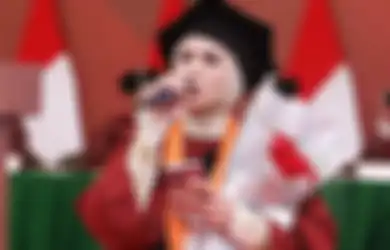 Mulan Jameela Wisuda S1, Ungkap Sulitnya Minta Izin ke Suami untuk Lanjutkan Pendidikan
