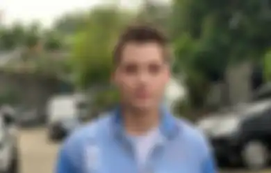 Sempat Bikin Heboh Lantaran Beradu Akting dengan Mantan Pacar, Stefan William Pamer Muka Memar: Tenang!